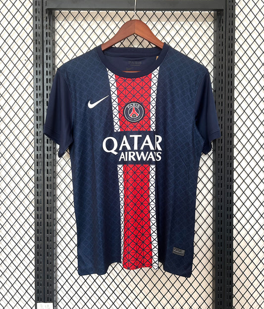 Paris Saint Germain maillot concept 2025/2026